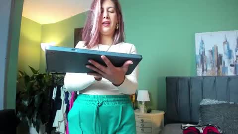 Scarlett online show from January 14, 3:31 pm