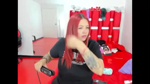 scarlett_red_11 online show from May 13, 6:17 pm