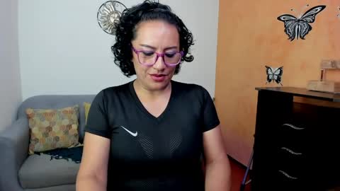Scarlett sax online show from May 6, 10:27 pm
