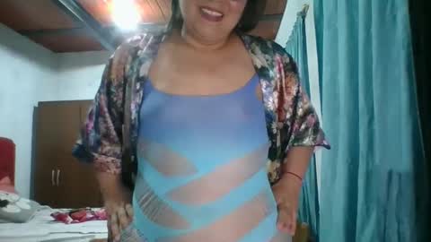Snapshot of scarlett_widow chatting on September 25, 3:24 am scarlett_widow online show from September 25, 3:24 am