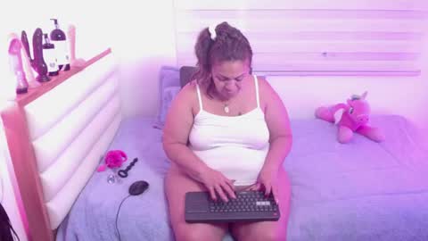 scarlettbooty online show from April 28, 10:08 am