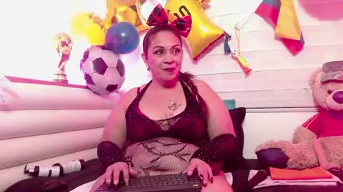 scarlettbooty online show from June 20, 12:22 pm