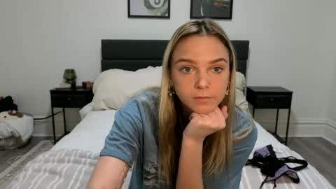 Scarlett online show from September 20, 4:10 pm