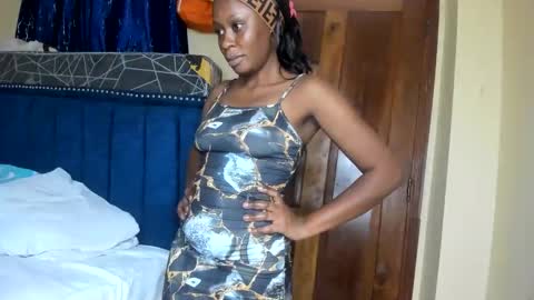 scarlettlust_dior44 online show from March 6, 9:30 am