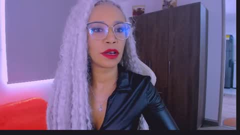 Scarlett online show from July 23, 8:39 pm