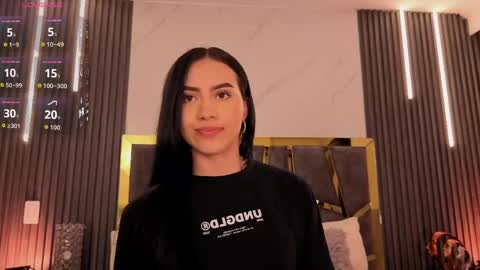 scarlettorres online show from May 12, 7:01 pm