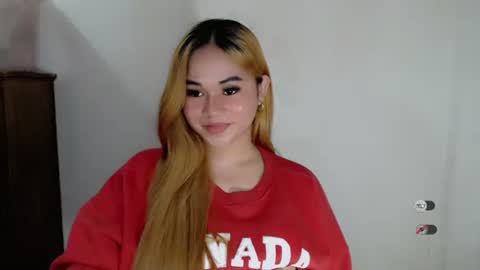 Snapshot of scarletvamp chatting on October 12, 3:32 am scarletvamp online show from October 12, 3:32 am