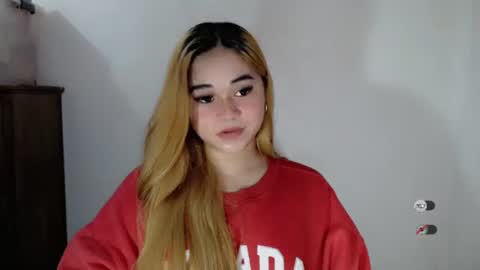 Snapshot of scarletvamp chatting on October 16, 12:32 am scarletvamp online show from October 16, 12:32 am