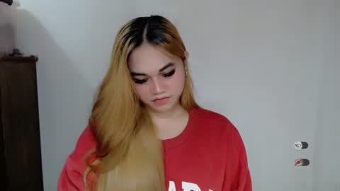 Snapshot of scarletvamp chatting on September 28, 12:52 am scarletvamp online show from September 28, 12:52 am