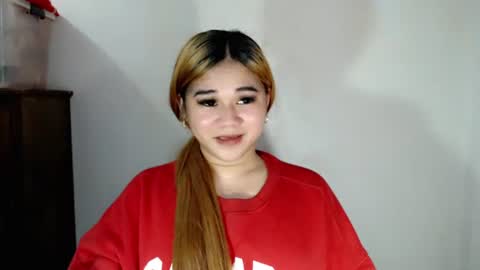 Snapshot of scarletvamp chatting on October 7, 1:01 am scarletvamp online show from October 7, 1:01 am