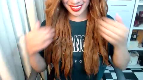 Queen Scarlet online show from March 14, 1:15 pm