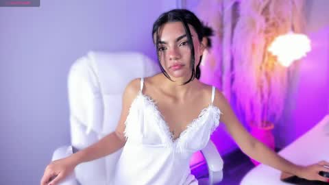 Scarrlethx online show from May 7, 5:41 pm