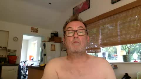 scbiggersballs online show from July 28, 7:17 am