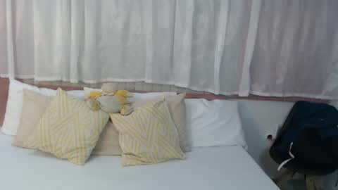 SCARLET online show from January 7, 11:15 am