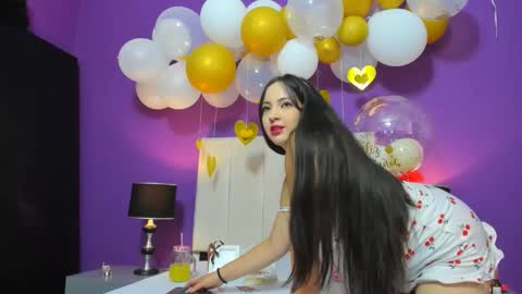 SCARLET online show from February 15, 2:49 pm