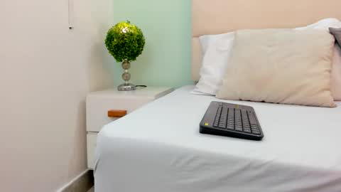 SCARLET online show from March 4, 11:29 am