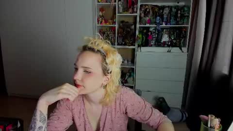 Rina online show from July 30, 8:04 am
