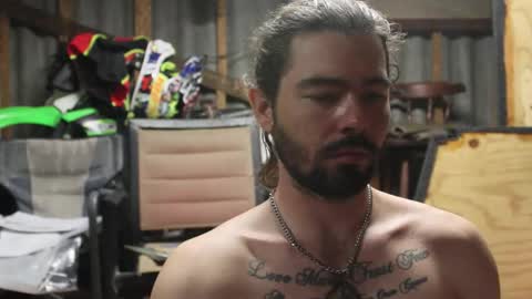 scincere369 online show from March 7, 10:15 am