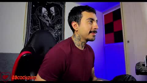 Alejandro help me to reach 200 thumps up online show from February 11, 9:46 am