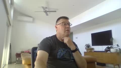 Scoobs online show from February 5, 4:27 am