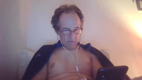 scotchwhieskie online show from November 3, 12:33 am