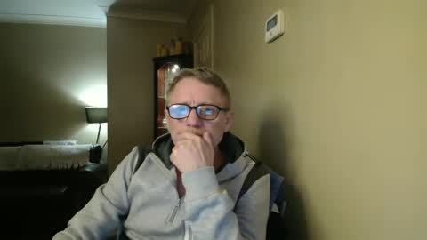 James online show from December 26, 7:38 pm