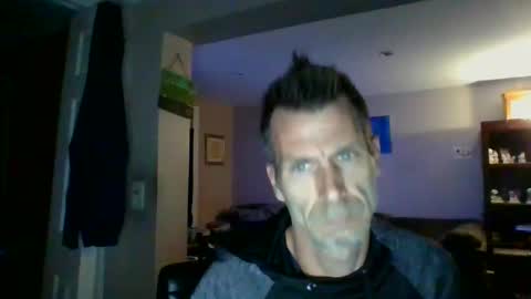 GettOffMyLawn online show from June 1, 7:42 am