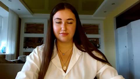 Snapshot of sea_cocktail chatting on September 30, 6:46 am Elizabeth online show from September 30, 6:46 am