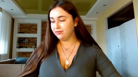 Snapshot of sea_cocktail chatting on October 6, 6:42 am Elizabeth online show from October 6, 6:42 am