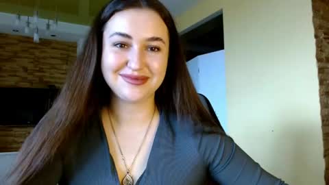 Elizabeth  online show from April 28, 8:07 am