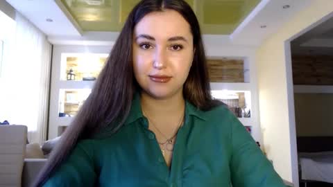 Snapshot of sea_cocktail chatting on December 6, 10:00 am Elizabeth online show from December 6, 10:00 am