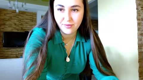 Snapshot of sea_cocktail chatting on September 27, 9:07 am Elizabeth online show from September 27, 9:07 am