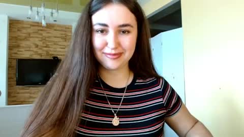 Elizabeth  online show from April 29, 8:08 am