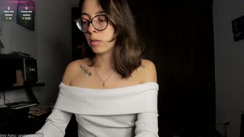 Snapshot of seahotseason chatting on October 9, 1:11 am Aria Independent model online show from October 9, 1:11 am