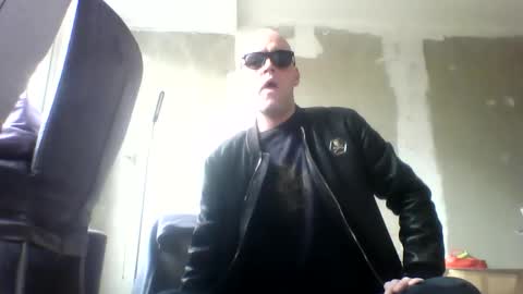 Sean online show from April 13, 1:04 pm