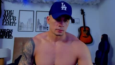 Sean Carrera online show from June 25, 9:42 pm
