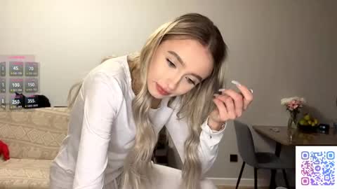 Kate online show from April 24, 7:38 pm