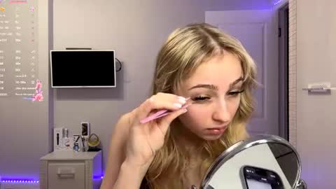 Kate online show from July 20, 7:04 pm