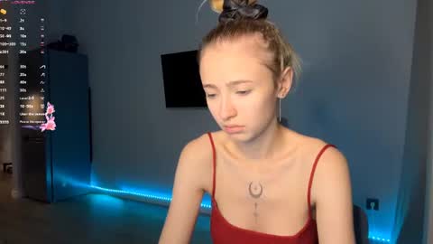 Kate online show from July 31, 7:15 pm