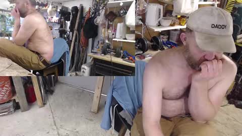 Snapshot of seattlemanwhore chatting on February 26, 6:04 pm Seattlemanwhore online show from February 26, 6:04 pm