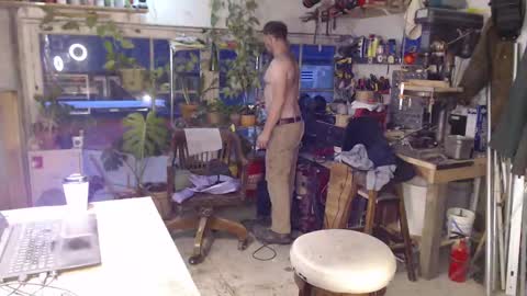 Snapshot of seattlemanwhore chatting on October 9, 2:22 pm Seattlemanwhore online show from October 9, 2:22 pm