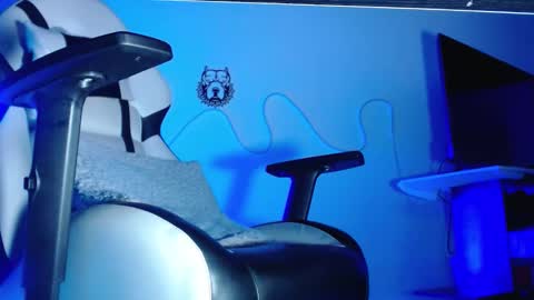 Sebastian online show from October 27, 9:15 pm