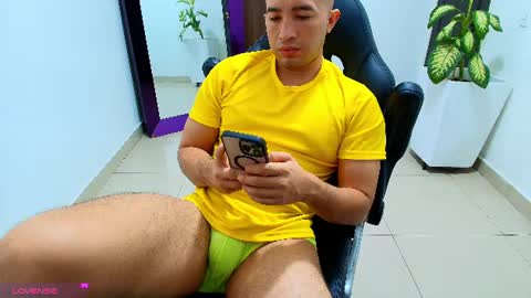 juan  sebastian online show from July 28, 12:48 pm