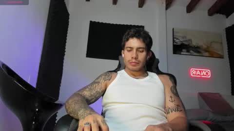 Lucian Sinclair online show from November 13, 3:20 am