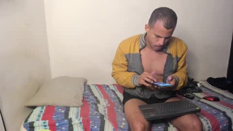 Snapshot of sebastianp13 chatting on January 6, 6:03 am sebatian palacios online show from January 6, 6:03 am