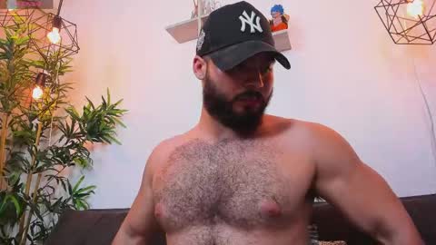 Instagram jeanpaulfit  online show from April 29, 2:38 am