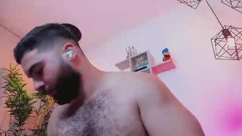 Instagram jeanpaulfit  online show from June 14, 2:24 am