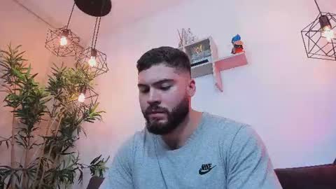 Instagram jeanpaulfit  online show from June 12, 2:54 am