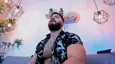 Instagram jeanpaulfit  online show from July 29, 10:54 pm
