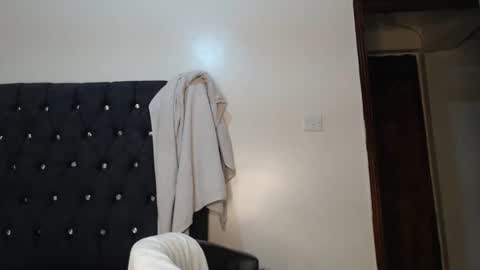 Snapshot of sebatrishaa chatting on October 8, 6:47 pm sebatrishaa online show from October 8, 6:47 pm